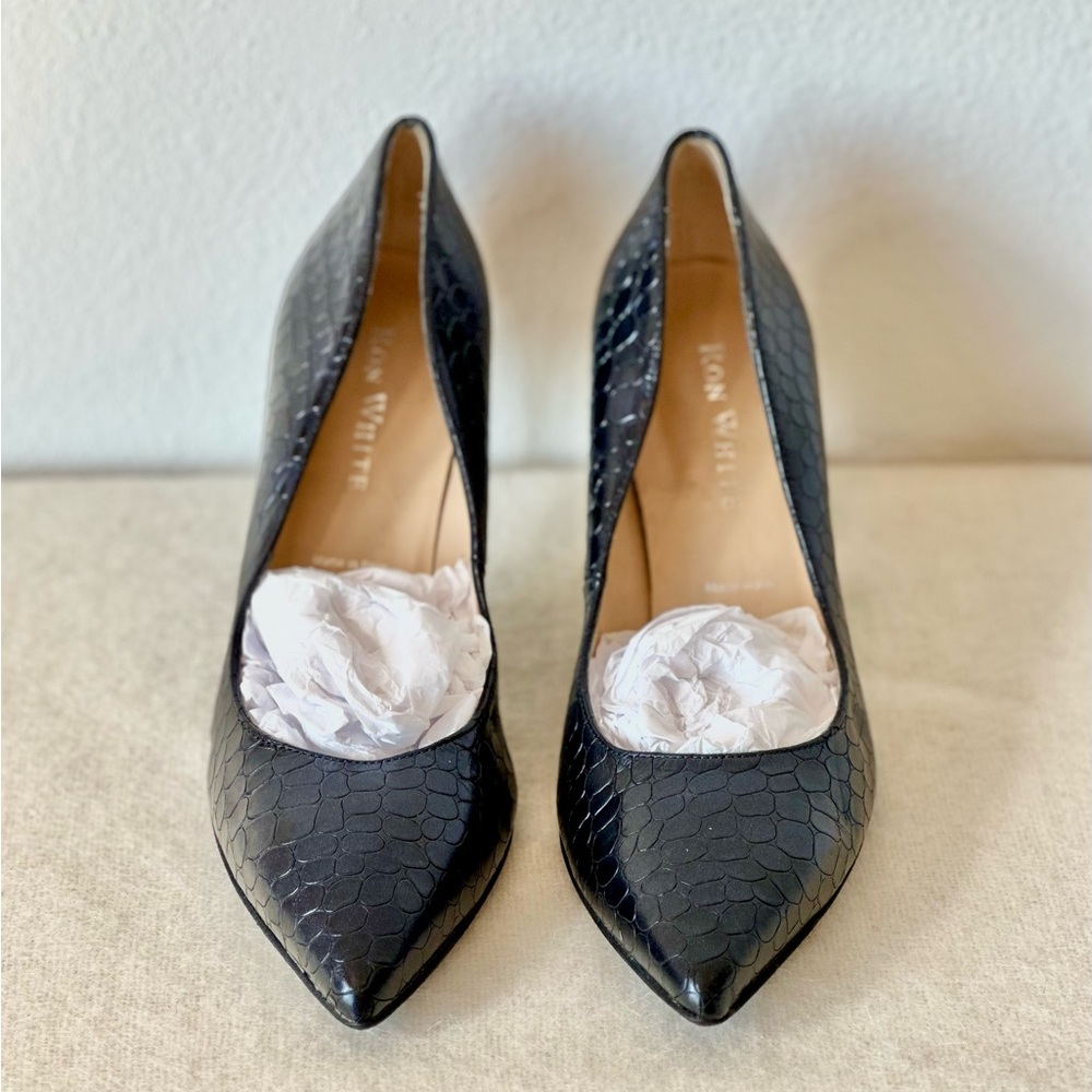Authentic Ron White Cindy Lou Pointed Toe Pump